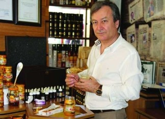 ARICILAR BİRLİĞİ BAŞKANI SAHTE BAL ÜRETİCİSİ ÇIKTI