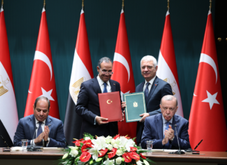 Türk Rekabet Kurumu ile Mısır Arap Cumhuriyeti Rekabet Kurumu arasında İki Taraflı İşbirliği Protokolü de imzalandı.