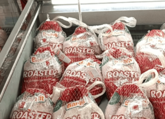 Banvit firması birkaç ay önce yılbaşı için hazırladığı konsepti Ramazan konseptine çevirdi.