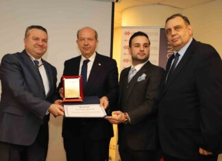 TÜRDER-Tüketicinin ve Rekabetin Korunması Derneği ve REVAK – Rekabet Vakfı Başkanı Prof. Dr. Uğur Özgöker’in düzenlediği DÜNYA TÜKETİCİLER GÜNÜ Etkinliği Arel Üniversitesi Cevizlibağ Kampüsünde gerçekleştirildi.