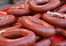 Sucukta sakatat, çayda yasaklı boya: Taklit-tağşiş gıdalar listesine 64 yeni ürün eklendi